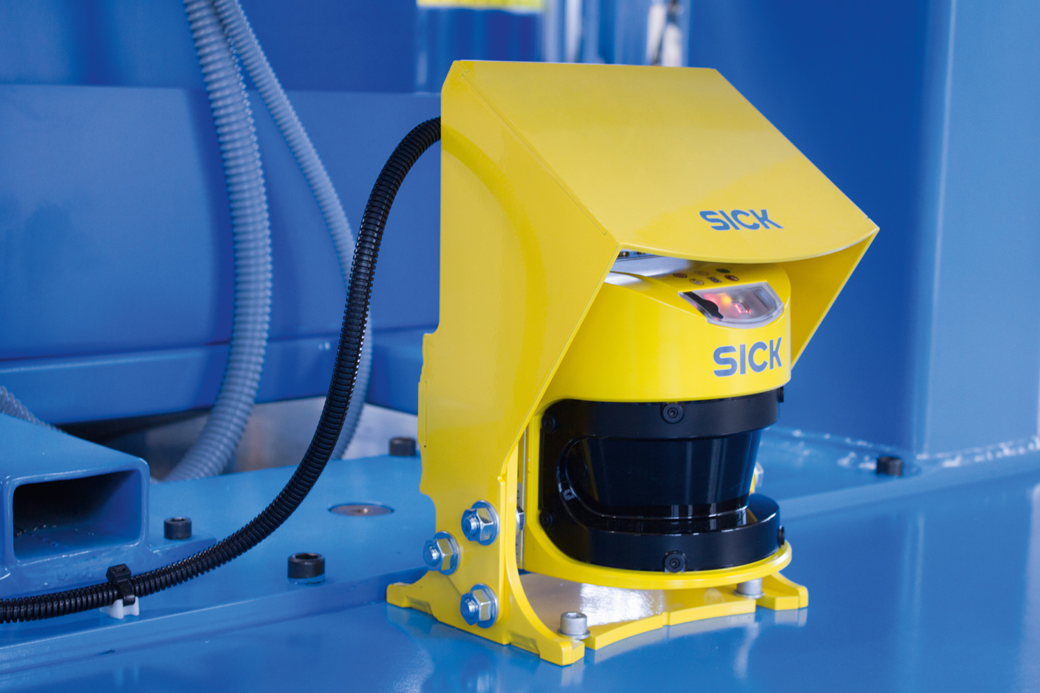 Schliessmaschine_LSR_komfortabel Schliessmaschine_LSR_komfortabel